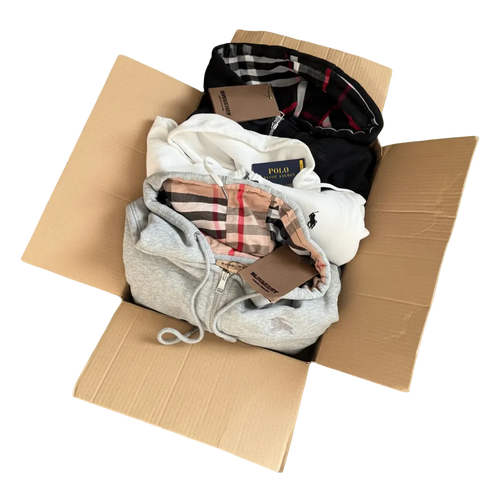 Luxury Clothing Box – Green Background